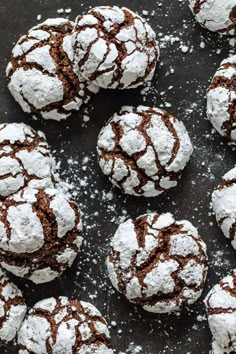 chocolate crinkle cookies with powdered sugar on top