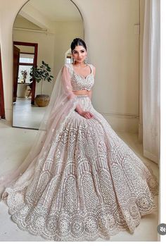 Reception Lehenga Bridal, Long Trail Gown, Trail Gown, Plus Size Wedding Outfits, Designer Lehnga Choli, Pink Lehenga Choli, Wedding Outfits Indian, South Indian Bride Saree, Lehenga Choli For Women