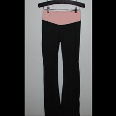 Bnwt Victoria’s Secret Sport Yoga Pants. Pale Pink And Black Color Block Yogi’s Featuring Back Hip Pocket Pink Stretch Pants For Loungewear, Victoria's Secret Casual Stretch Activewear, Stretch Pink Pants For Loungewear, Pink Wide Leg Sports Bottoms, Pink Stretch Long Pants, Sporty Pink Fitted Bottoms, Fitted Yoga Trousers For Sports, Fitted Yoga Trousers For Workout, Victoria's Secret Pink Pants For Loungewear