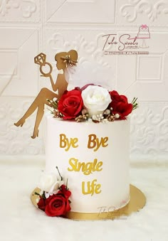 Simple Bride To Be Cake, Bachelorette Cake For Bride, Preschool Graduation Cake, Engagement Cake Designs, Simple Graduation Cakes, Svadbene Torte, Baking Wallpaper, Bf Birthday