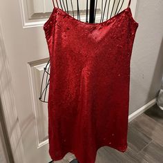 Just In Time For New Years Eve. This New Without Tags Dress Is So Sexy. The Back Has A Slight Cowel. You’ll Dazzle In This Dress. Zara Dresses, Sequin Dress, Gorgeous Dresses, Zara, Colorful Dresses, Mini Dress, Womens Dresses, Red, Women Shopping