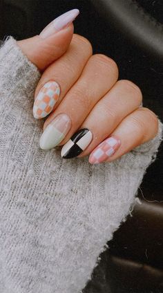 3. Orange, Black and White Checkered Nail Art There’s no age limit when it comes to great nails. The amazing thing about nails is... Checkered Nail Art, Checkered Nails, Cute Nail Art Designs, Cute Gel Nails, Designs Nail, Trendy Nail Art, Neutral Nails, Pretty Acrylic Nails, Chic Nails