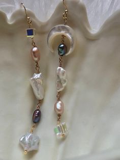 Bead Earring Ideas, Ethereal Earrings, Earrings Space, Whimsical Earrings, Dangle Pearl Earrings, Unique Drop Earrings, Ethereal Jewelry, Unique Bridal Jewelry, Whimsical Jewelry