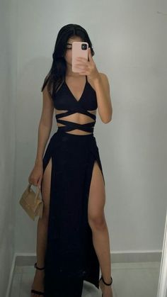 long A line prom dress evening dress Black Hot Outfit For Women, Revealing Party Dress, Dresses Scandalous, Dress Sexier Party, Revealing Outfit Party, Dresses With Two Slits, Mafia Outfit Women Aesthetic, Mafia Woman Outfits, Revealing Outfit Female