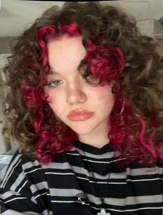 Underdye Hair, Peekaboo Hair Colors, Dyed Curly Hair, Highlights Curly Hair, Peekaboo Hair, Red Curly Hair, Curly Hair Photos, Dyed Hair Inspiration, Hair Streaks