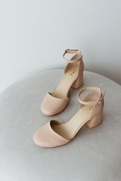 Ivory Leather Women Shoes with Low Block Heels, Women Classic Sandals with Closed Round Toe and Ankle Strap Nude Shoes Wedding Guest, Formal Closed Shoes Women, Close Toed Shoes With Dress, Church Shoes For Teens, Bridal Shoes Round Toe, Cute Shoes Formal, Boho Wedding Shoes Bridesmaid, Casual Comfortable Shoes For Women, Jr Bridesmaid Shoes