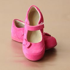 Fuchsia Double Bow Leather Mary Jane Pink Mary Janes With Rubber Sole For Spring, Pink Leather Mary Janes With Round Toe, Pink Leather Mary Janes With Rubber Sole, Boys Loafers, Kids Loafers, Clogs Outfit, Girl Embroidery, Bow Applique, Double Bow