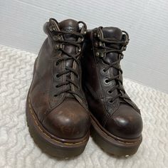 Vintage Dr Martens Y2k 8287 Mens Sz 9 Us 10 Brown Leather Boot Made In England. Boot Is In Used Condition And Has Signs Of Wear But Boot Is Still In Great Condition. Upper Leather Is In Great Condition And Very Clean , Inside Is Clean And The Soles Are In Great Condition. Nice Comfortable Boot For Casual Wear. Condition Is Pre-Owned. Shipped With Usps Priority Mail. Sold As Pictures. Thank You! Feel Free To Message Me For Any Questions. Thank You Vintage Dr Martens, Comfortable Boots, Leather Boot, Brown Leather Boots, Vintage Shoes, Dr. Martens, Priority Mail, Brown Leather, Casual Wear