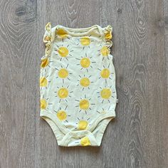 Yellow Sun Baby Gap Onesie / Outfit / Pajamas. 6-12 Months. Perfect For Spring / Summer. Ruffled Shoulders. Easy Snap On & Off. Never Worn, Only Washed. Thanks For Visiting My Closet. Free Gift W/ $30+ Bundles. All Items $5 & Under Must Be Bundled. All Items Are Listed On Other Selling Platforms. Offers Welcome. Cotton Spring Onesie From Gap, Gap Cotton Onesie For Spring, Gap Casual Onesie For Spring, Gap Casual Spring Onesie, Casual Cotton Onesie By Gap, Casual Gap Cotton Onesie, Gap Casual Cotton Onesie, Spring Cotton Onesie For Playtime, Cute Cotton Onesie For Playtime