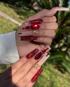 Burgundy Acrylic Nails, Quince Nails, Red And Gold Nails, Red Acrylic Nails, Cute Acrylic Nail Designs, Red Nail Designs