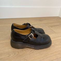 Vintage Y2k Dr Marten Rare 8366 Chunky Platform T-Strap Mary James Us 7 Uk 5 Good Preowned Condition Shoes Vintage, Chunky Platform, Dr Martens Shoes, Vintage Y2k, Vintage Shoes, T Strap, Dr. Martens, Size 7, Women Shoes