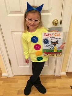 Childrens Book Character Costumes, Kids Book Character Costumes, Storybook Character Costumes, Book Characters Dress Up, Meme Costume, Childrens Book Characters, Character Dress Up, Children's Book Characters