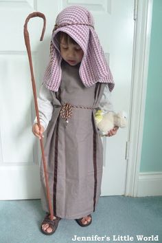 Simple Nativity Costumes For Kids, Shepard Costume Diy Kid, Shepard Costume, Homemade Nativity, Sheep Costumes