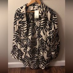 Item Is New With Tag. Has Not Been Worn Or Washed Before Only Stored In A Container For 2ish Years. It Runs Bit Oversized. H&M. Appears To Be Polyester. Please Note: I Would Like For The Item To Just Have A New Home. Don’t Want To Make A Large Profit ($3 To Cover Gas / Time). Also Note: I Am Not Sure About The Original Price, I Am Just Assuming !!! Affordable Oversized Zara Blouse, Cheap Oversized Zara Blouse, Cheap Zara Shirt For Day Out, Beige Blouse, Big Leaves, White Beige, Black Cream, White Tops, New Home