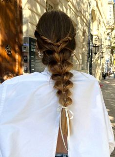 Fancy French Braid, Vogue Hair, Fit Flops, Barista Outfits, Upcycling Clothing, Work Hair, Travel Hairstyles, Rhaenyra Targaryen, Peinados Fáciles Para Cabello Corto