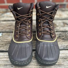 Nike Acg Woodside Men’s Brown Leather Waterproof Duck Boots Size 11 Made In 2010 Classic Insulated Waterproof Boots With Round Toe, Classic Waterproof Round Toe Boots For Hiking, Brown Leather Waterproof Winter Boots, Classic Brown Weatherproof Boots, Classic Weatherproof Brown Boots, Brown Leather Waterproof Boots For Winter, Brown Leather Slip-resistant Waterproof Boots, Brown Waterproof Lace-up Boots, Brown Waterproof Boots With Round Toe For Outdoor