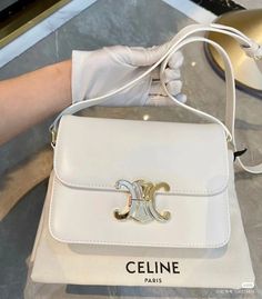 Tas Celine, Trendy Watches Women Fashion, Trendy Watches Women, Tas Lv, Unique Handbag, Trendy Watches, Luxury Bags Collection, Aesthetic Bags, Watches Women