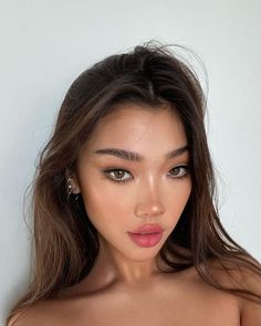 Cameron Valentina, Fresh Makeup Look, Light Makeup Looks, Fresh Makeup, Simple Makeup Looks, Asian Eye Makeup, Looks Party, Full Face Makeup, Glowy Makeup