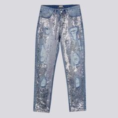 Look no further than our 2023 Summer Collection for the perfect embodiment of the Y2k couture statement the mid-waist, embellished women's denim jeans! Crafted with a slim-fit silhouette and eye-catching silver sequin accents, this piece is sure to turn heads and add a timeless twist to your wardrobe.Why You'll Fall In LoveThis mid-waist, slim-fit pair of jeans is designed to flatter all body types and bring out the best in your look. Its subtle silver sequin embellishments add a hint of sparkle Y2k Couture, Tassel Jeans, Jeans For Ladies, Cowboy Pants, Sequin Jeans, Ripped Pants, Women's Denim Jeans, Mid Waist Jeans, Jeans Ripped