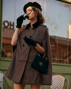 Plaid Cape Coat, Mantel Cape, Cape Outfit, Plaid Capes, Tailored Clothes, Retro Clothing, Cape Coat, Women's Jackets, Coat Outfits