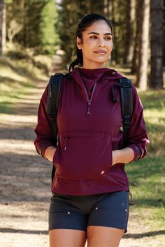 The Outdoor Showerproof Popover - Aubergine Jackets Outdoor Waterproof Windbreaker With Pockets, Functional Outdoor Windbreaker With Zipper Closure, Breathable Nylon Windbreaker For Hiking, Rainy Summer Outfit, Outdoor Sweat-resistant Nylon Activewear, Sunrise Logo, Outdoor Nylon Hooded Jacket With Moisture-wicking, Midnight Blue Color, Summer Hike