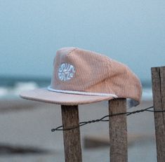 5 Panel Snap Back Corduroy with optional Cord Designed after the 80's Surf era Surf Hat, Sick Fits, Surf Hats, Corduroy Hat, Surf Style, Embroidered Hats, Snap Back, Cool Hats, Natural Style