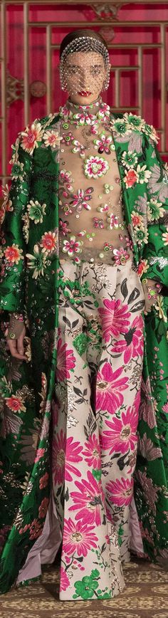 Valentino Couture Spring 2020 Pechino Haute Couture 2023 Trend, Floral Haute Couture, Floral Couture, Zuhair Murad Haute Couture, Haute Couture Embroidery, Collection Couture