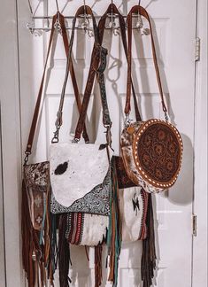 Western Wear Accessories, Western Canteen Purse, Tooled Leather Canteen Purse, Western Purses And Handbags, Country Purses, Western Leather Purse, Country Bags, Western Crossbody Purse