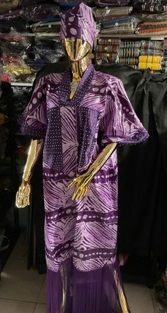 Kampala/Adire  Bubu, Ankara Bubu, African Kaftan, African Kaftan for Women, African print dress, Boubou Dress, Tye & Dye Bubu -  Handmade - Aso-Oke - black and pink color  Senegalese boubou Kampala/Adire Long African women Bubu  Dress✨ Fits sizes Small, medium and large kaftan Gown  100% natural hand dyed cotton. Care instructions: Hand wash in cold water- do not BLEACH  Return policy  1. Item is not used 2. Item is still in its original packaging. 3. Item is odorless  4. the item is not winked Free Size Short Sleeve Batik Print Dress, Traditional Purple Short Sleeve Kaftan, Purple Traditional Short Sleeve Dress, Traditional Purple Short Sleeve Dress, Kampala Bubu, Bubu Dresses, Ankara Bubu, Boubou Dress, Bubu Dress