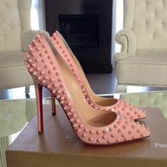 Christian Louboutin Pigalle, Shoe Obsession, Louboutin Shoes, Heel Shoes, Cute Shoes