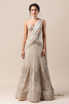 Traditional Indian Outfits, Tarun Tahiliani, Indian Bridal Outfits, Lehenga Saree, Indian Wedding Outfits, Indian Designer Outfits, Fashion Attire