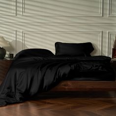 Black Black Silk Bedding Aesthetic, Silk Bedding Aesthetic, Bedding Aesthetic, Silk Sheet Set, Silk Duvet, Silk Duvet Cover, Silk Sheets, Luxurious Bed, Silk Bedding