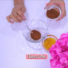 Skin tightening is a slow process, and it requires time and patience. Try one of these natural home remedies for skin tightening to achieve the desired results. Remedies For Skin, For Skin Tightening, Organic Recipes Healthy, Home Health Remedies, Diy Remedies, Eating Organic, Natural Home Remedies, Natural Medicine