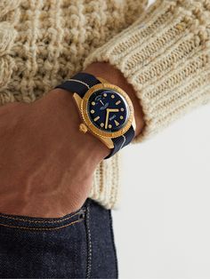 Oris continues its collaboration with the Carl Brashear Foundation to create this third-generation watch inspired by the US Navy master diver's legacy. Limited to just 2, 000, it's been manufactured in Switzerland with a bronze case and the new in-house calibre 401, a highly anti-magnetic automatic movement that has a five-day power reserve. It's engraved with a helmet on the case back and fitted on an Erika's Originals MN™ strap made from comfortable stretch-nylon webbing. We offer a two-year w Carl Brashear, Oris Watches, Titanium Watches, Aviator Watch, Automatic Watches For Men, Limited Edition Watches, Mens Luxury, Luxury Watches For Men, Black Watch