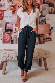 High Waisted Joggers Lightweight Harem Pants With Pocket Fabric: 100% rayon Harem Pant Outfits, Women’s Pants Outfit, Teacher Casual Outfits Summer, Full Coverage Summer Outfit, Malibu Outfit Spring, Beachy Business Casual, Massage Therapist Outfits For Women, Boho Business Casual Outfits, Boho Sporty Outfits