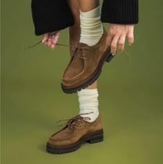 Skandinavian Fashion, Shoes And Socks, Mode Inspo, 가을 패션, Fall Shoes, Brown Shoe, Derby Shoes, Dream Shoes