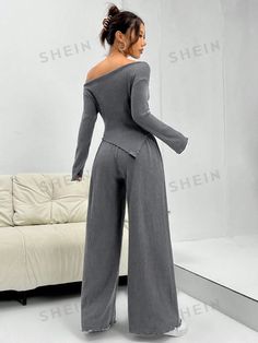 Style:Casual \nDetails:Asymmetrical \nNeckline:Asymmetrical Neck \nSleeve Type:Regular Sleeve \nColor:Grey \nPattern Type:Plain \nTop Type:Tee \nBottom Type:Pants \nFit Type:Slim Fit \nFabric:Slight Stretch \nCare Instructions:Machine wash, do not dry clean \nSheer:No \n Hanky Hem Top, Ribbed Pants, Versatile Clothing, Leg Pants Outfit, Pleated Skirt Dress, Faux Shearling Jacket, High Waist Wide Leg Pants, Hanky Hem, Pantsuits For Women