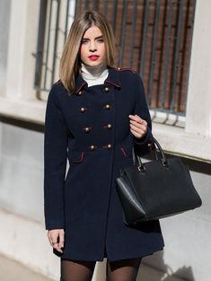 Coat Outfit Casual, Gossip Girl Outfits, Coat Women Fashion, Paris Outfits, Feminine Outfit, College Fashion, Winter Fashion Outfits, Preppy Outfits