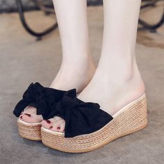 厚底サンダル レディース ウエッ リボン 厚底 サボ [4カラー] Heels Butterfly, Butterfly Knot, Summer Slippers, Knot Design, Beach Flip Flops, Fitness Watch, Casual Slippers, Pink Heels