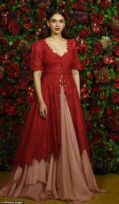 Red Party Wear Dress, Daily Wear Dress Designs, Women Designer Outfits, Wedding Wear Dresses For Women, Deepika Padukone Indian Wear, New Dress Styles For Women, Indian Outfits For Wedding, Shilpa Shetty Outfits, Wedding Outfit Ideas For Women