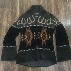 Beautiful Powder River Button Down Horse And Aztec Sweater. Nwot! Never Been Worn. Size Small Horse Sweater, Aztec Sweater, Horse Shoes, Black Sweater, Black Sweaters, Black And Brown, Sweaters For Women, Horses, Size Small