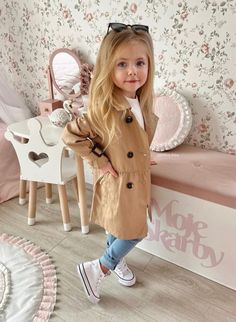 Fall Baby Clothes, Baby Princess, Fall Baby, Toddler Outfits, Baby Fashion, Kids Fashion, Baby Clothes, Baby Girl, Girl Fashion