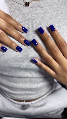 Dark blue - navy blue - nails - fall nails - solid color nails - nails - blue nails short nails   #amazonaffiliate link Sold Color Nails, Nails Acrylic Plain Colors, Solid Color Fall Nails, Cutesy Nails, Blue Coffin Nails, Manicure Art, Winter Manicure, Plain Nails, Solid Color Nails