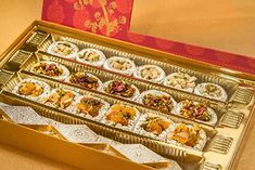 Send Online Sweets in Varanasi Indian Sweets Box, Sweets To Make, Sweets Packaging, Nut Gift Basket, Peda Recipe, Sweet Box Design, Chocolate Basket, Nuts Gift, Diwali Sweets