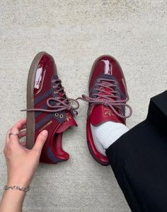 Vintage Shoes Outfit, Men's Adidas (men), Glass Shoes, Shoe Wishlist, Funky Shoes, Shoes Outfit, Dad Shoes, Hype Shoes, Shoe Inspo