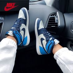 Adidas Shoes Outfit, Jordan 1 Retro High Obsidian, Air Jordan 1 Obsidian, Jordan 1 Obsidian, Sneaker Outfits, Sneaker Trend, Friends 2