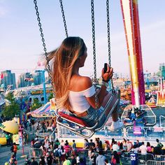 ριитєяєѕт>> @~мι¢нєℓℓє~ Lauren Riihimaki, Artsy Photos, Artsy Pictures, Parc D'attraction, Summer Goals, Cool Themes, Tumblr Photography, Summer Photos