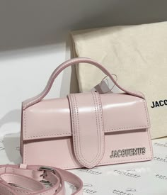 Pink Bags Outfit, Tiktok Influencer, Roses Gift, Longchamp Bag, Mode Zara