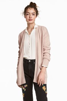 Knit Cardigan | Powder pink | DIVIDED | H&M US Spring Capsule, Pink Lady, Cardigan Sweaters For Women, Knitted Cardigan, Powder Pink, Soft Knits, Capsule Wardrobe, Knit Cardigan, Spring Outfits