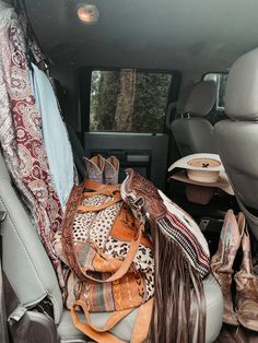 Western Car Aesthetic, Punchy Aesthetic, Rodeo Aesthetic, Western Car, Rodeo Girls, Cowgirl Accessories, Southern Outfits